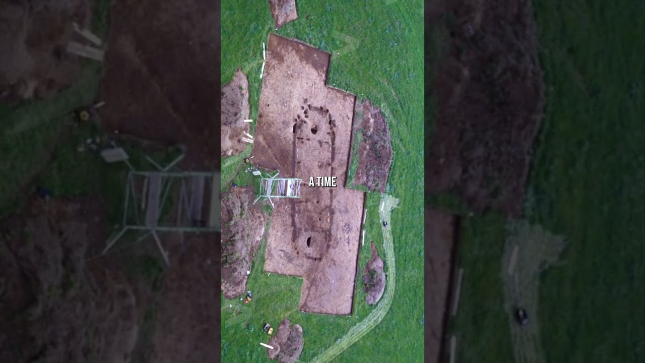 Лунный календарь возрастом 10 000 лет, найденный в Шотландии. Предполагалось, что его не должно б...