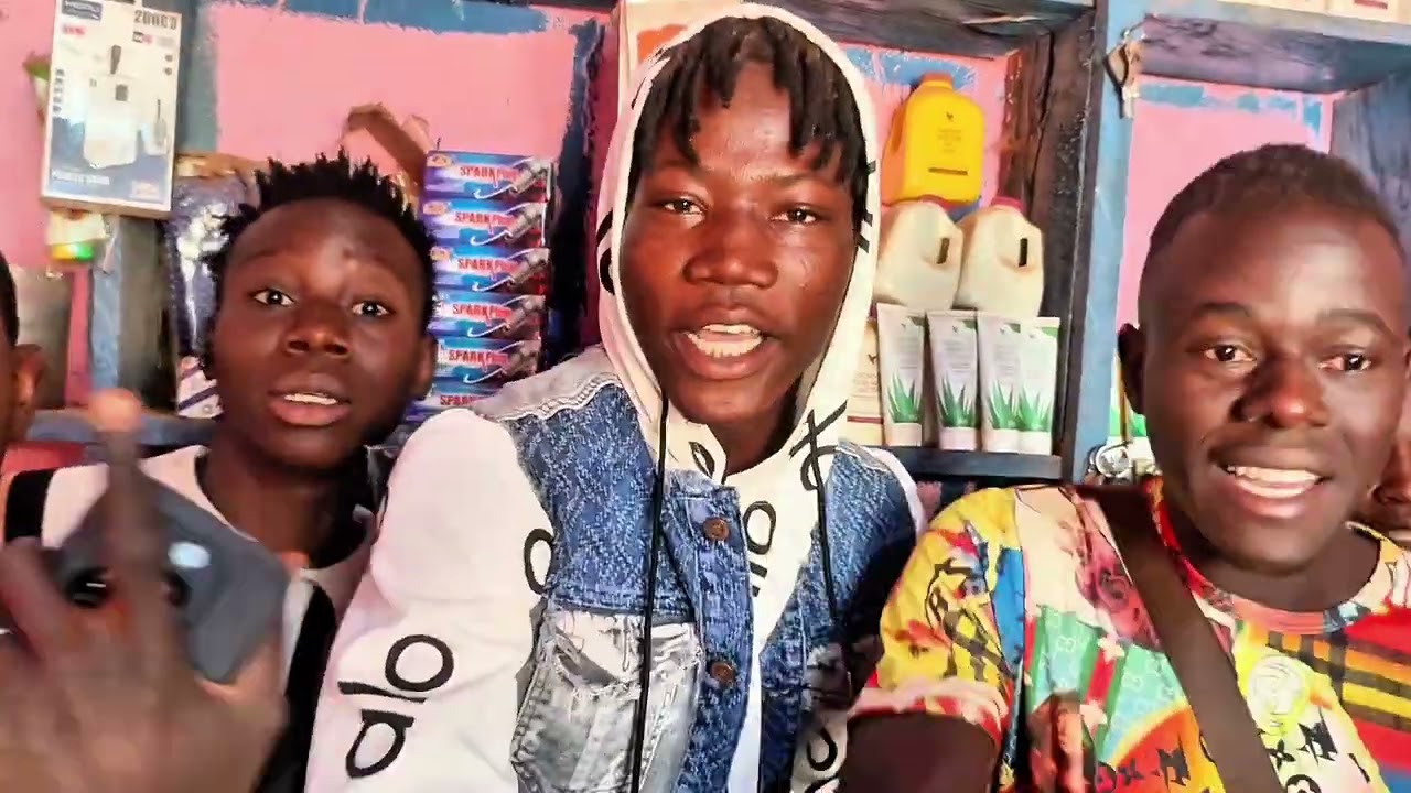 Bikassinga feat Damzika_PDG EBOMAF(clip officiel) réalisé par Mr Rachidy 
