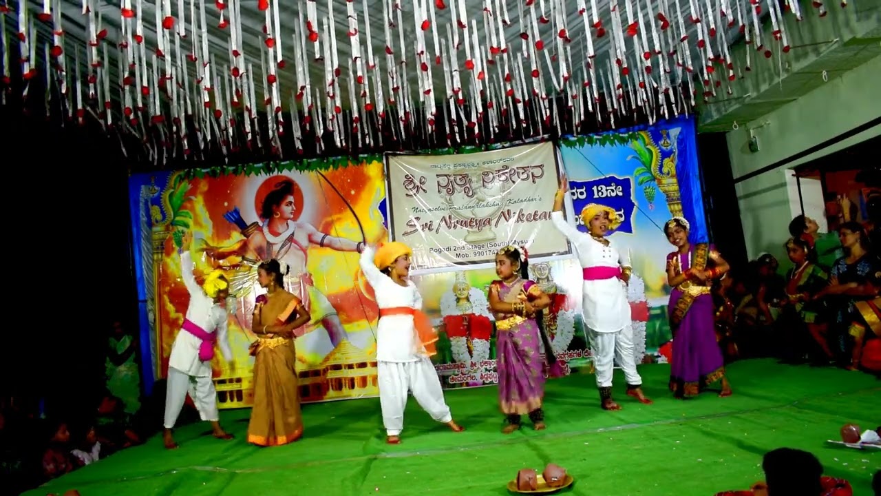 ಹಿಟ್ಟು ಮಾಡಿ ಸೊಪ್ಪು ಮಾಡಿ---Hittu Maadi soppu Maadi-Kannada folk dance