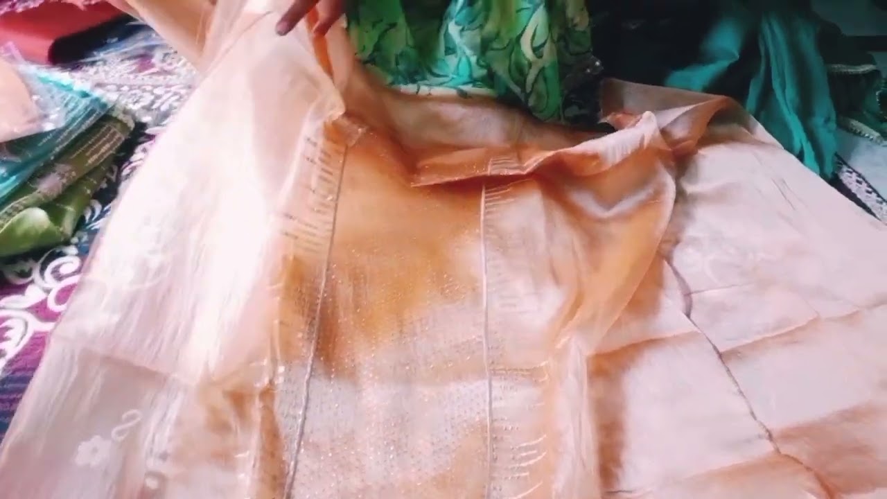 Bahot he sundar suits 👌👌 Jaldi sa Book karo 👍🎉🎇