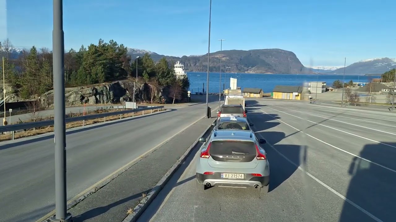 Turpinajums uz  Bergen,un pa Bergen.
