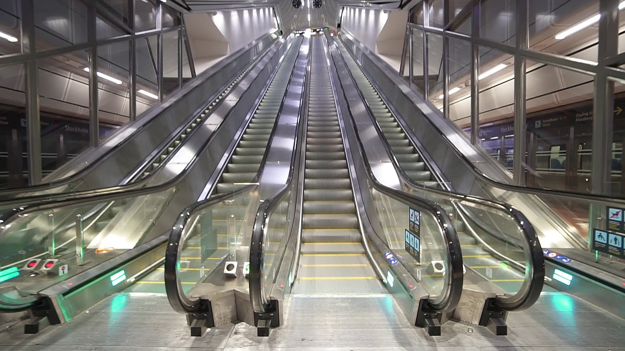 Sweden, Stockholm City train station, 4X escalator, 1X elevator