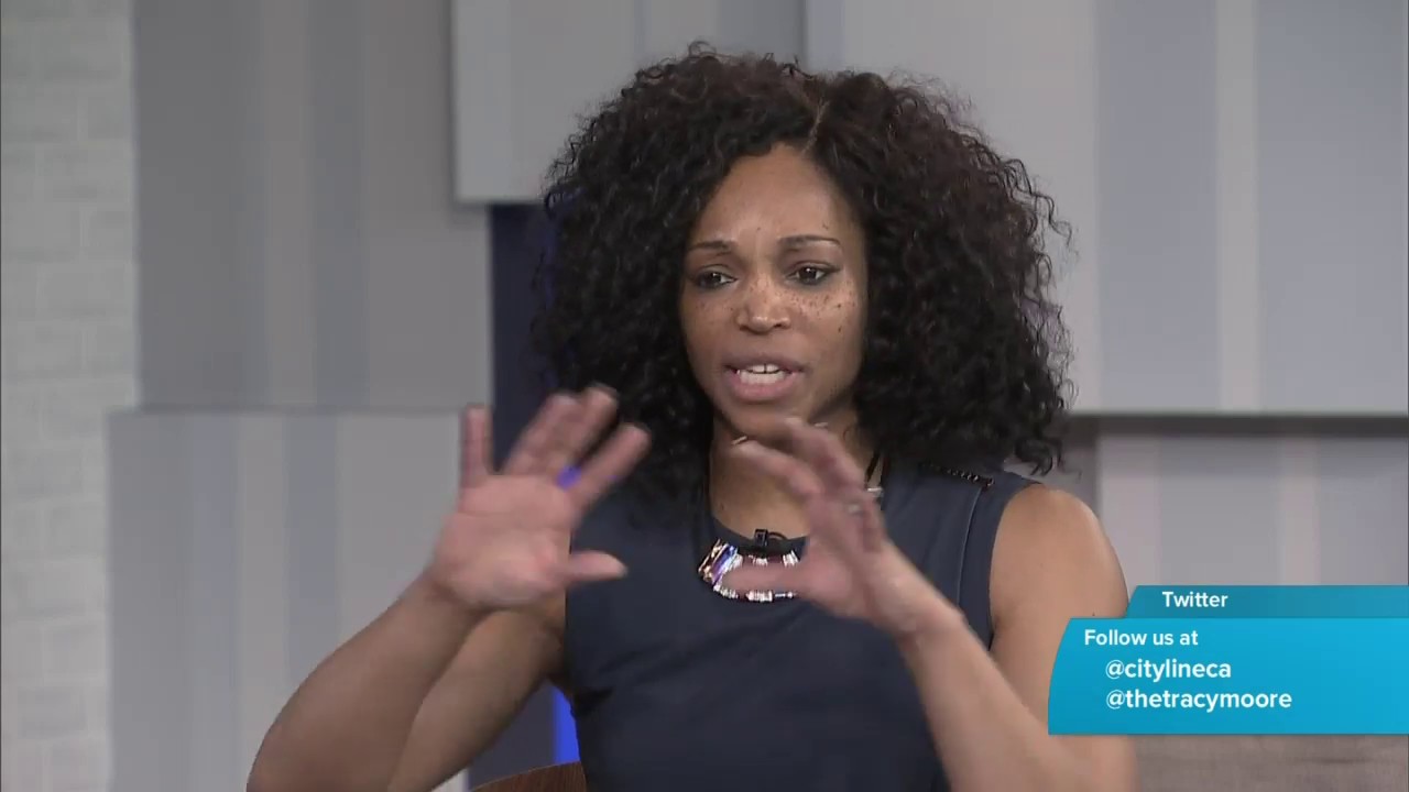 Tracy wipes off ALL of her makeup live on TV
