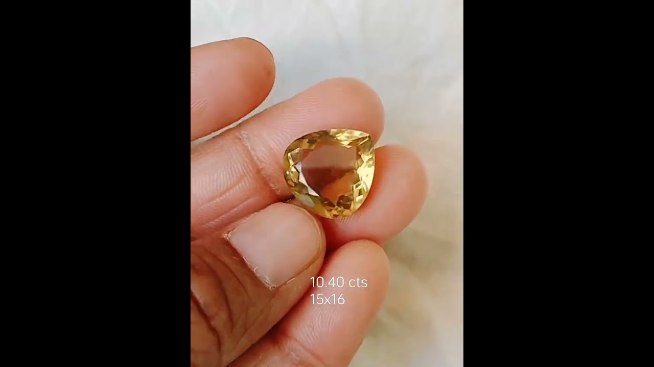 Bear quartz Pendent use Weight 10.40 cts
