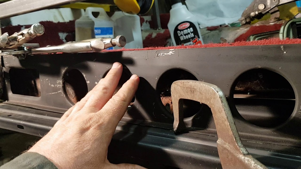 Morris minor sill fitting.