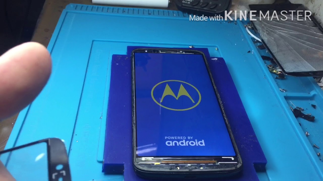 Trocando somente o vidro trincado Moto G6 Play