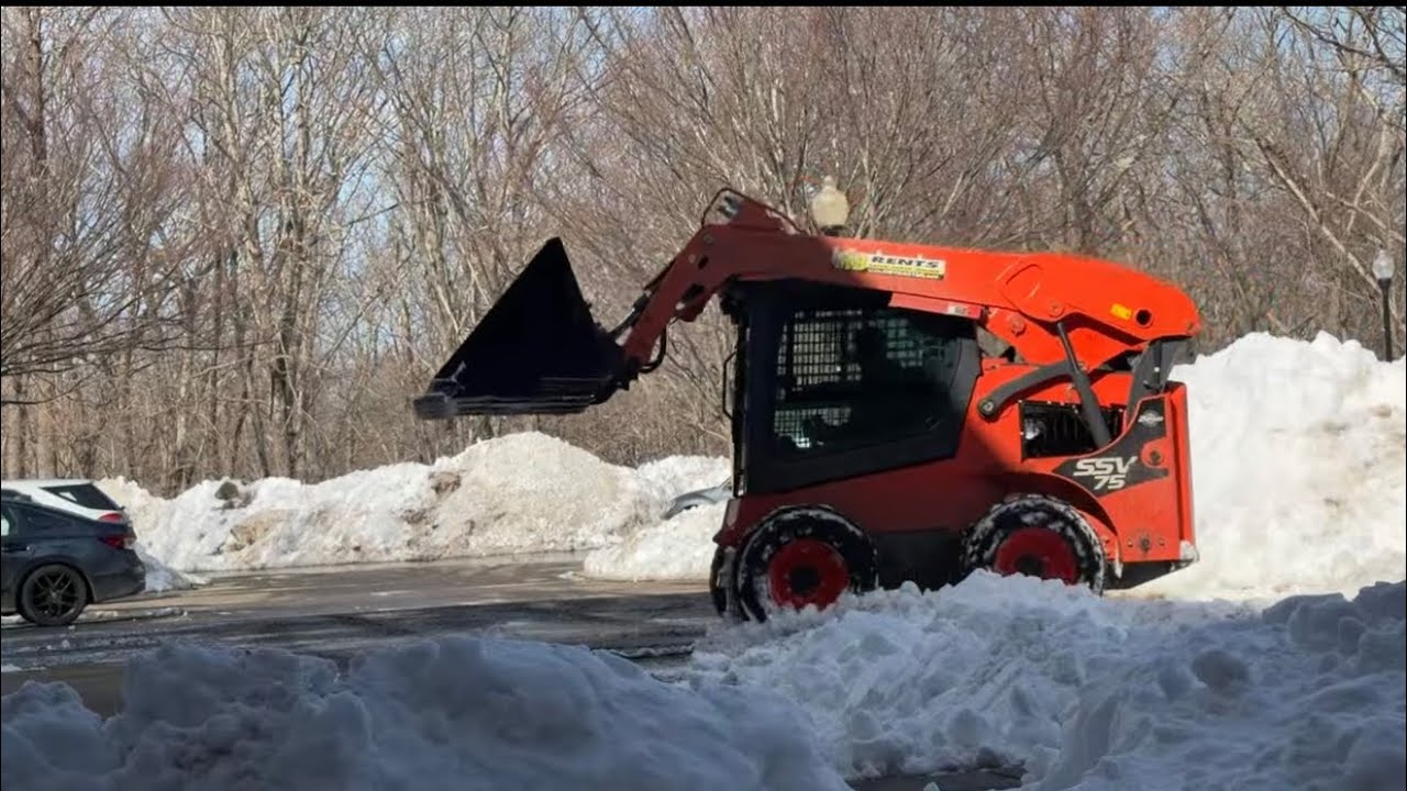 How shoveling is done in our community!! #youtubeshorts #snow #youtube #winter 