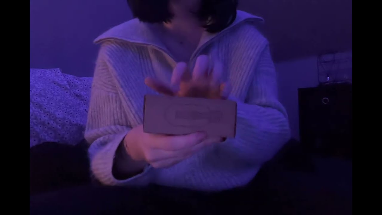 LOFI ASMR | Tapping, Tracing & Scratching on cardboard (no nails/minimal talking)