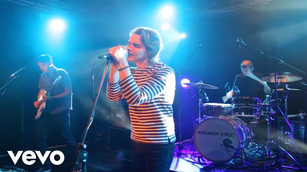 KASSASSIN STREET - LOVE WITHOUT BORDERS (LIVE FROM THE WEDGE)