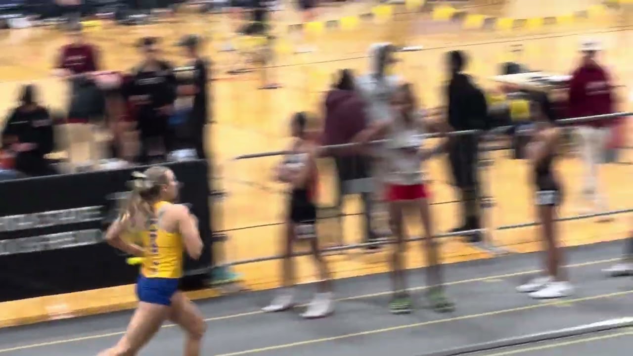 Cottey College 4x800m relay ​@ Wichita State 1/30