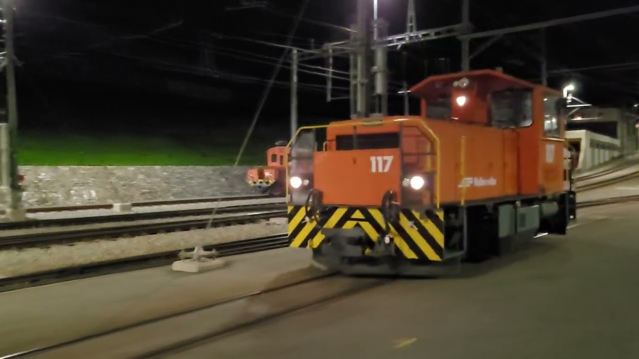 Tm 2/2 117 shunting locomotive of the Rhaetian Railway is ending its work, Poschiavo, 24.10.2024