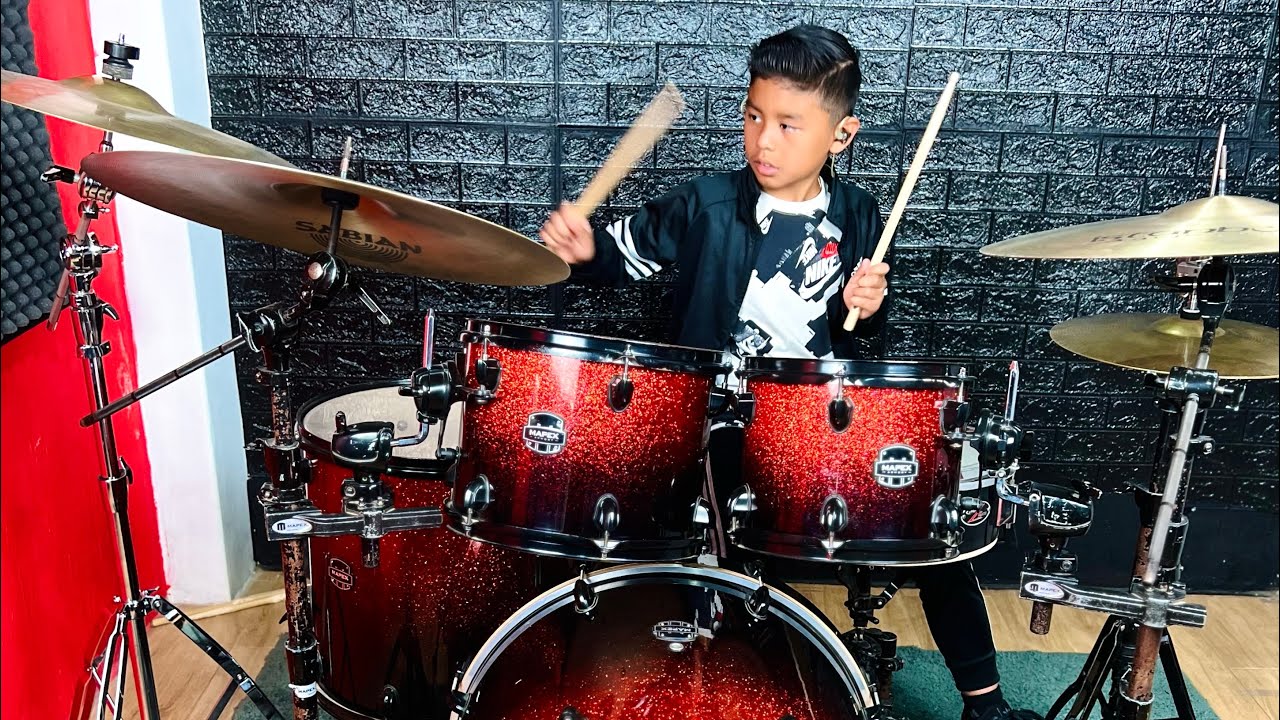 DANZANDO, Christine D'clario, Travy Joe y daniel Calveti ( DRUM COVER )