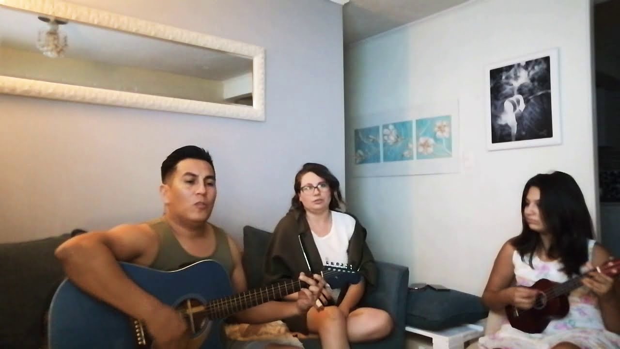 La Bendición - Leo, Eve y Abi (Cover Elevation W)