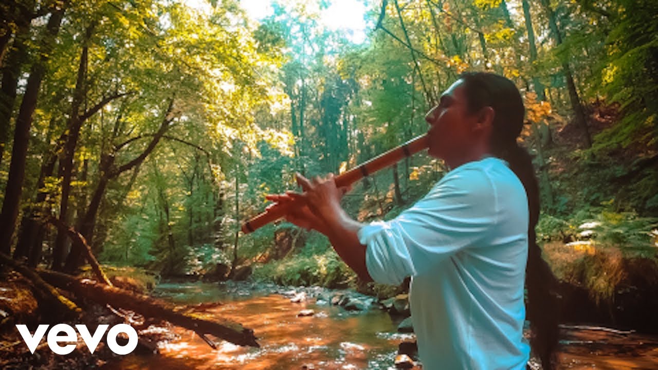 Alexandro Querevalú - Clouds of Sunset