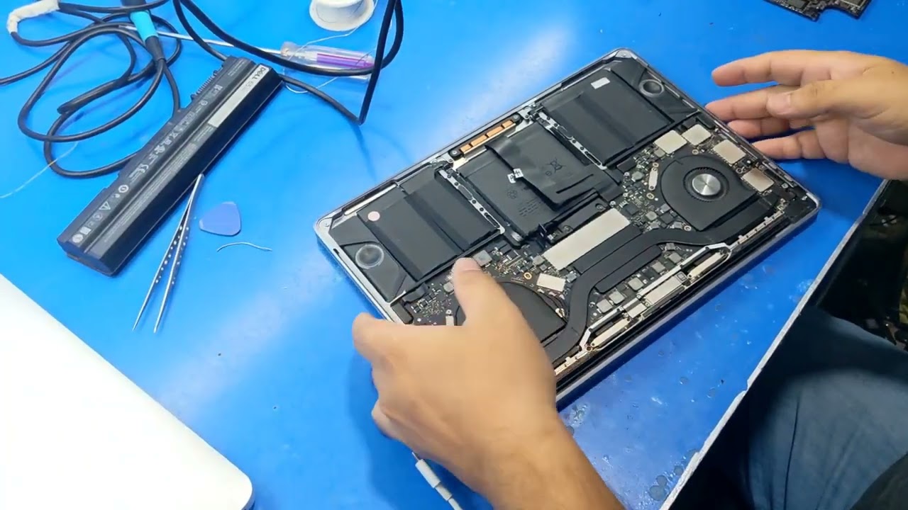 Apple MacBook Pro A1706 Dead No Charging Solution