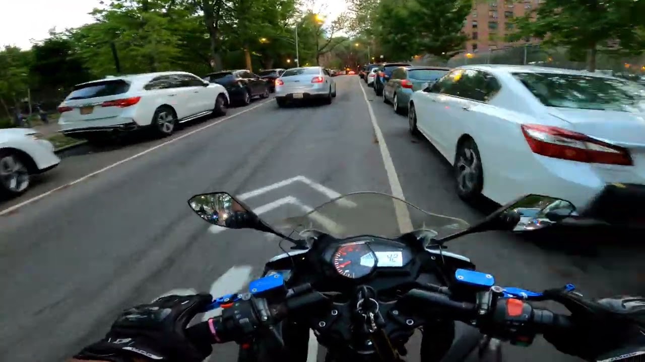 E motorcycles 72v 3000w New 5000w is out 😂🤣 don't laugh at the last song you got me 😆 gotto love  ny