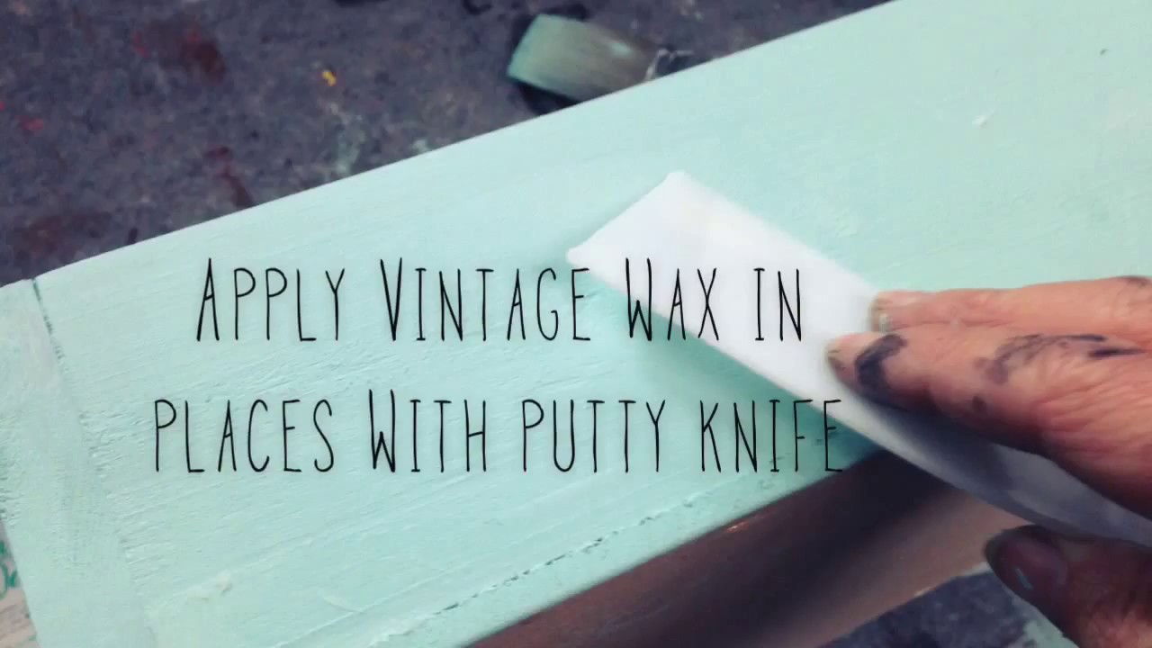 How to create chippy look with Vintage Paint
