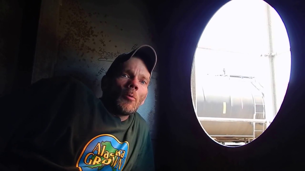 Just hopped on my ride in the Fairbanks, Alaska, yards. (Double-barrel shotgun grainer) ~~~