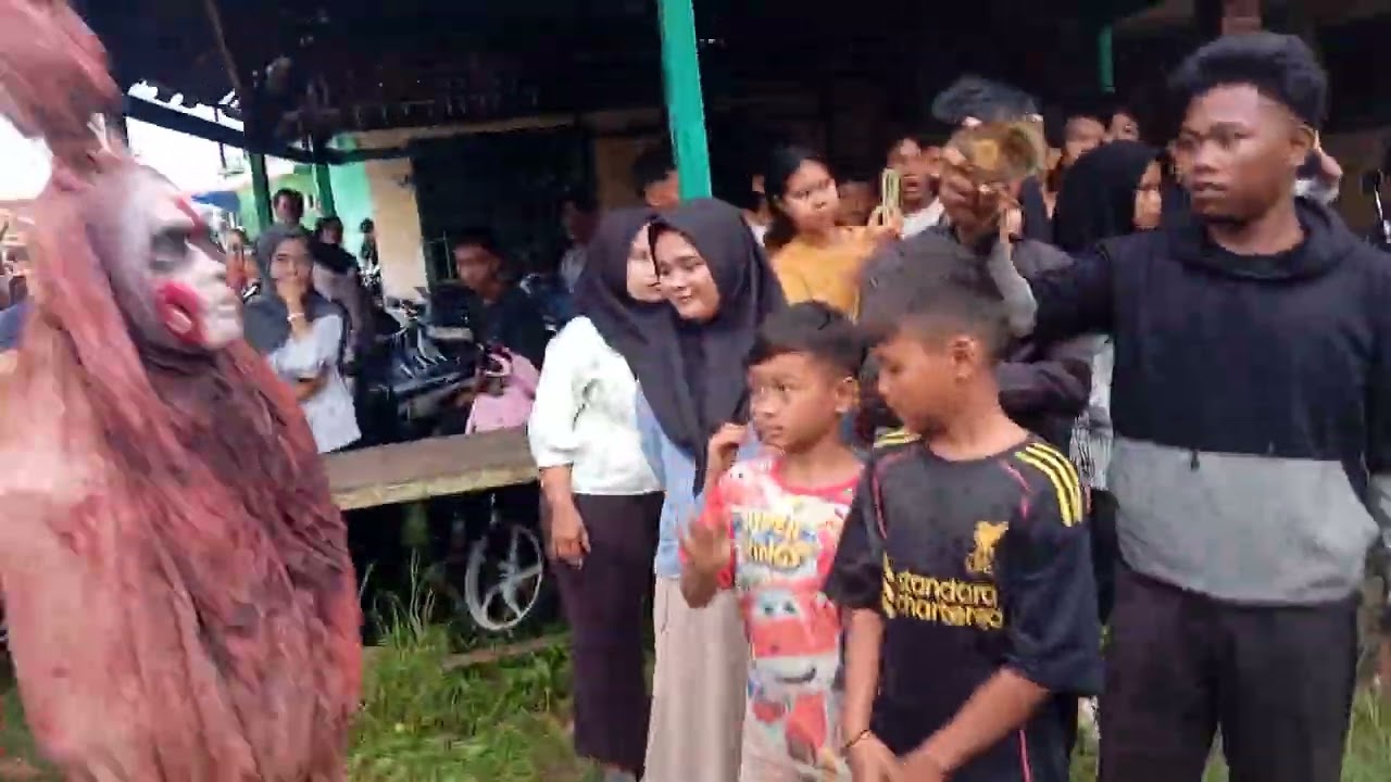 ATRAKSI POCONG & ZOMBIE KARYA TARUNA BAH REWOK SHOW KP SELANG 3 KARAWANG 