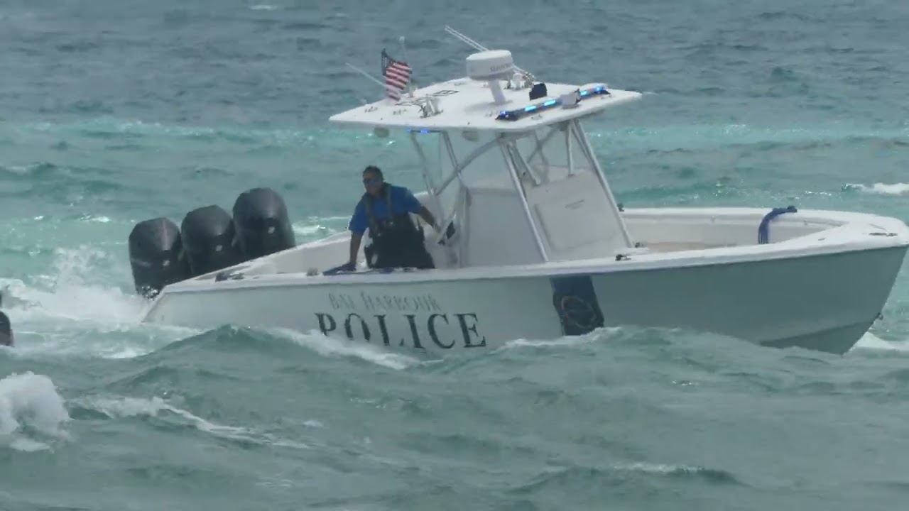BIG ACCIDENT PLUS POLICE BOATS FIRE BOATS YACHTS FAST BOATS AND MORE!!!!HAULOVER INLET