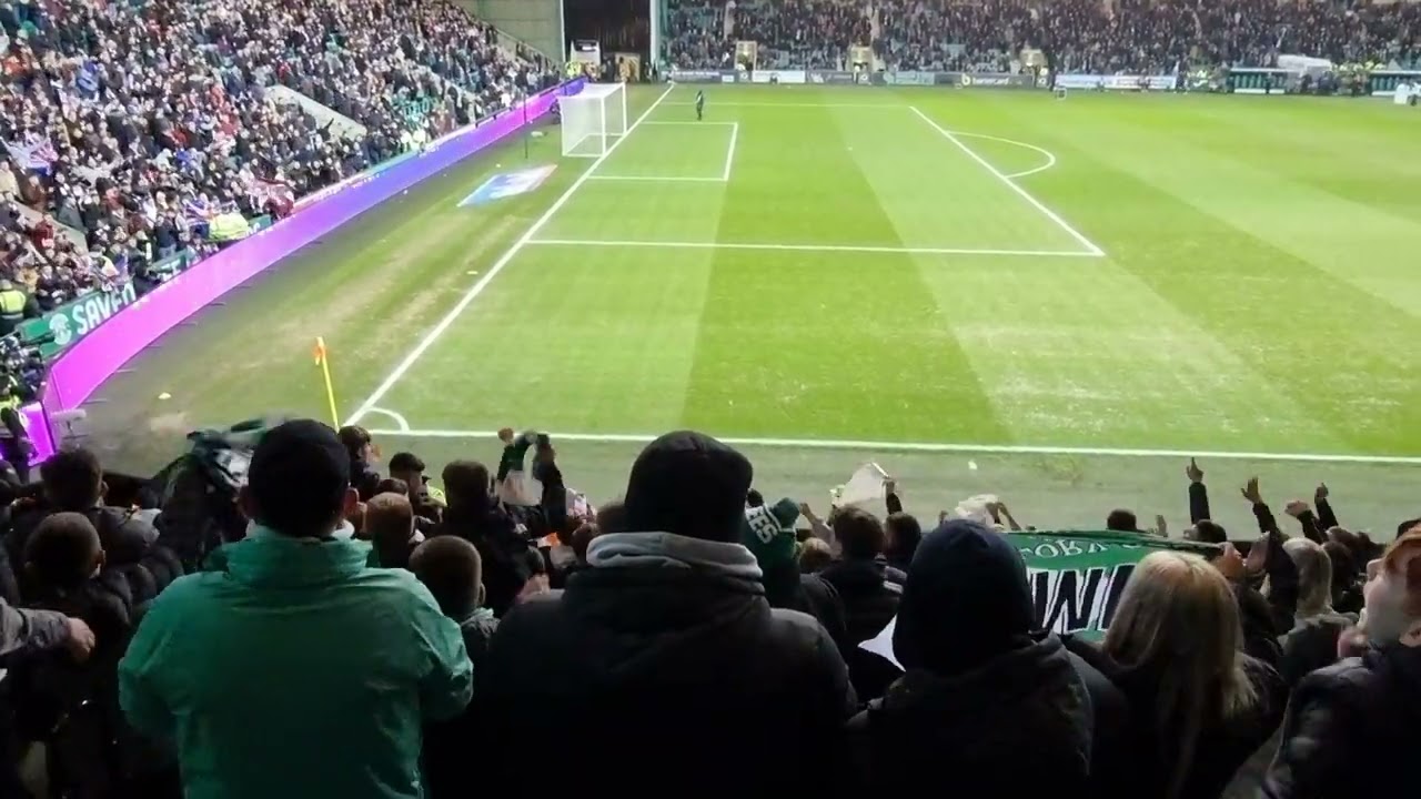 '.... he fkd it up Andy Halliday....' Hibees singing - Edinburgh Derby 💚 - 1 feb 2022