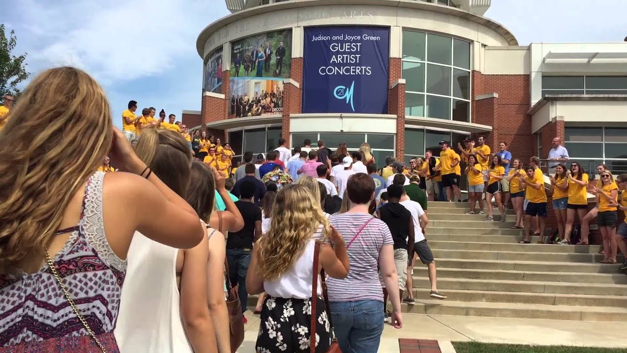 College Move In Day | Freshman Year