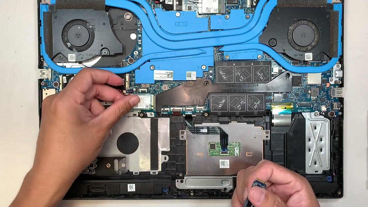 Dell G7 7790 P40E Разборка и модернизация