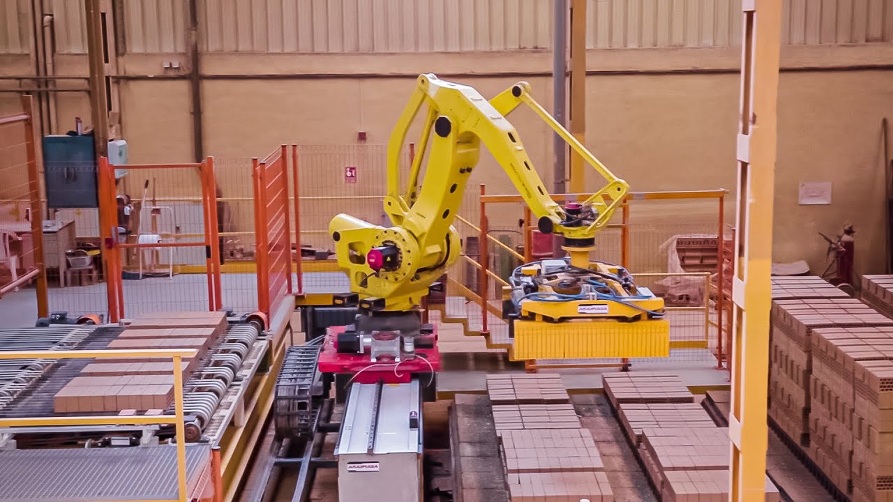 Automated brick stacking line with FANUC robots | AUTOMATISMOS ARAIPIASA Case Study