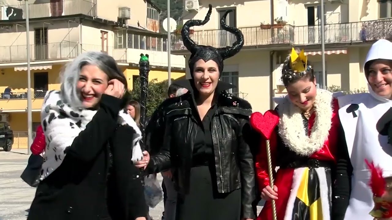 GRAN FINALE PER IL CARNEVALE A BIVONGI