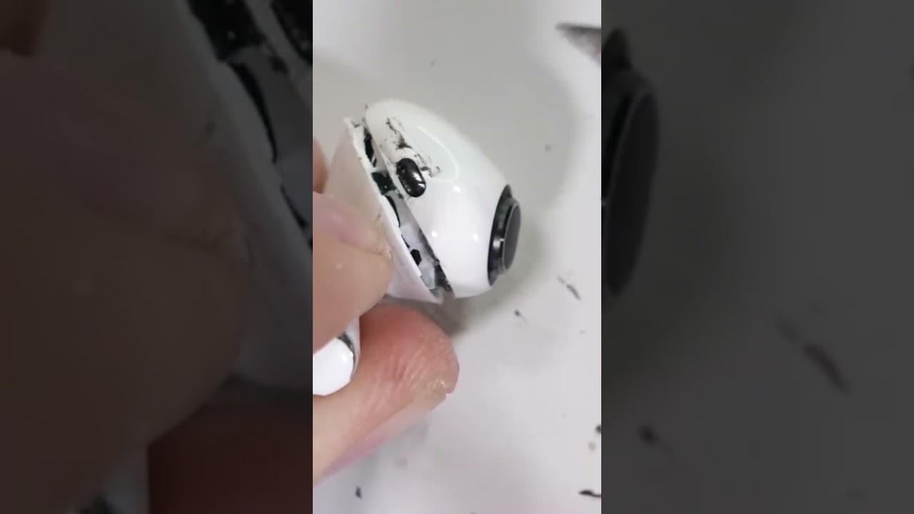AirPods Pro &mdash; what is inside 🤔