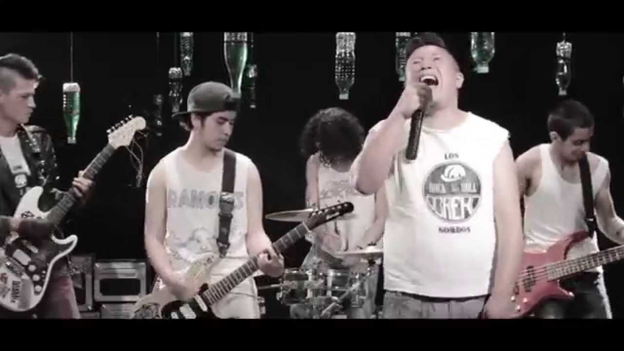 Si Me Emborracho - Los Sordos (Vídeo Oficial)