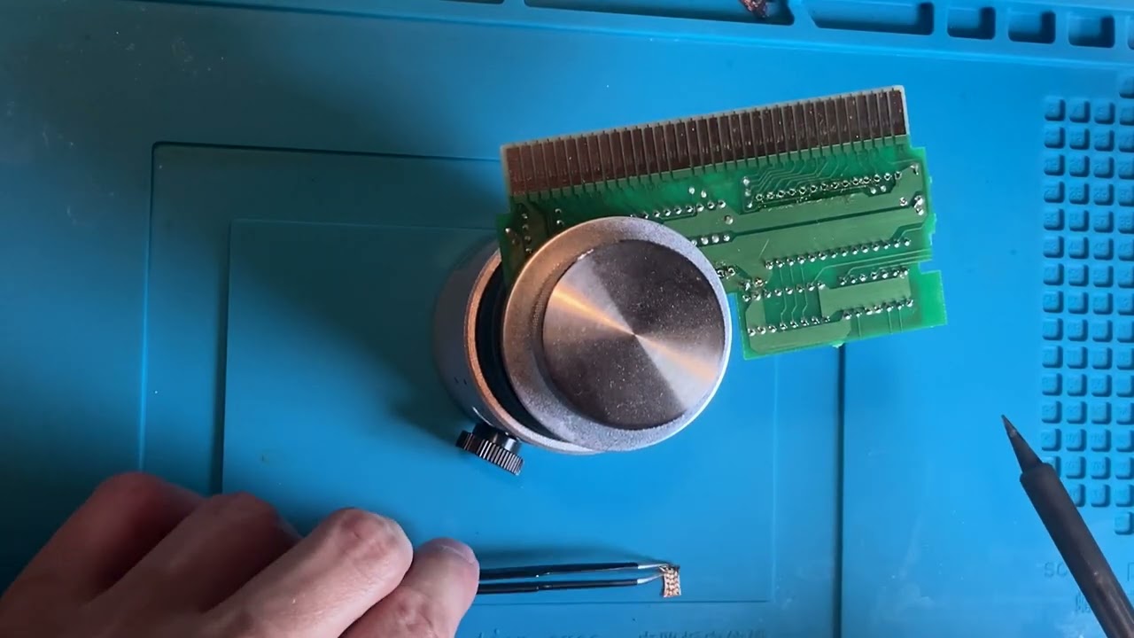 Soldering Iron Vs Hot Air Station to remove through hole technology component from PCB