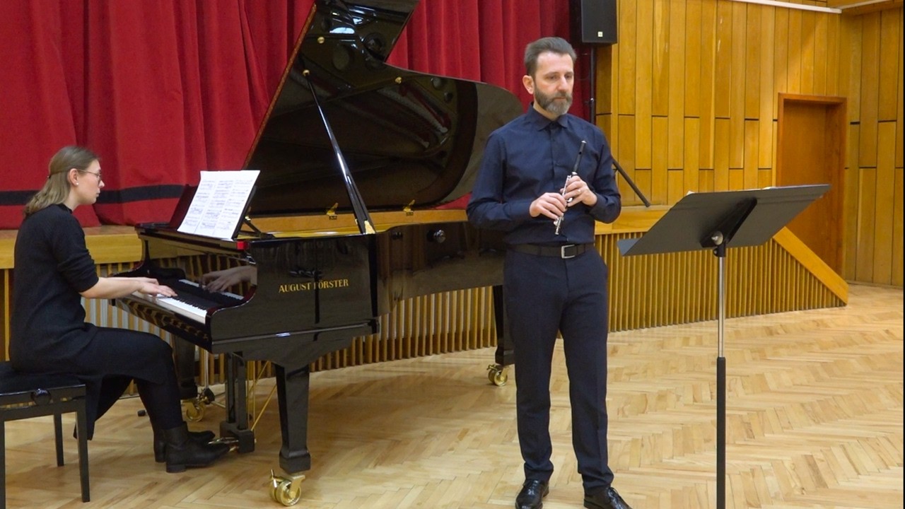 A. Mozart - Adagio ma non troppo (G major flute concerto) - Vlad Colar | Oktavflöte / Kleine Flöte