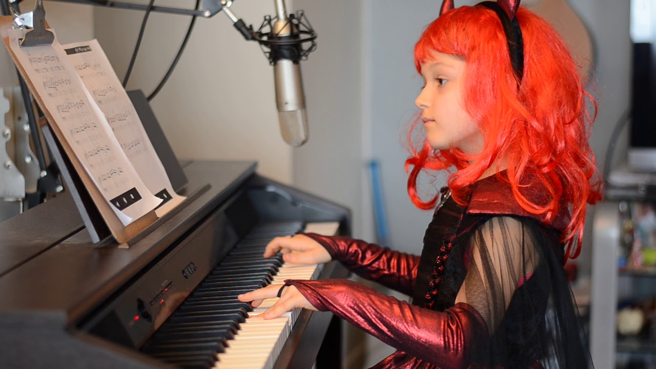 Yiruma, (이루마) - River Flows in You by Piano Supergirl