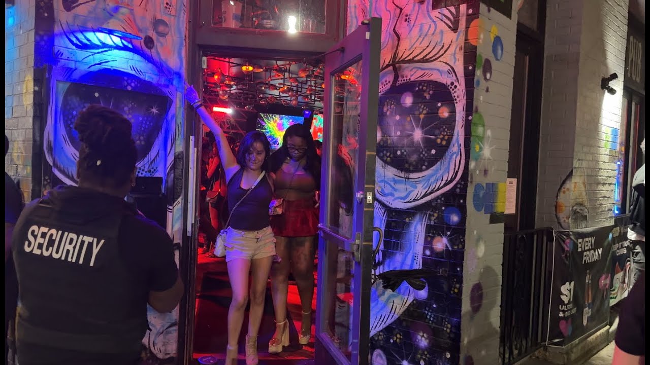 CHICAGO Wrigleyville Nightlife  - Walking Tour | September 20, 2025 | 4K