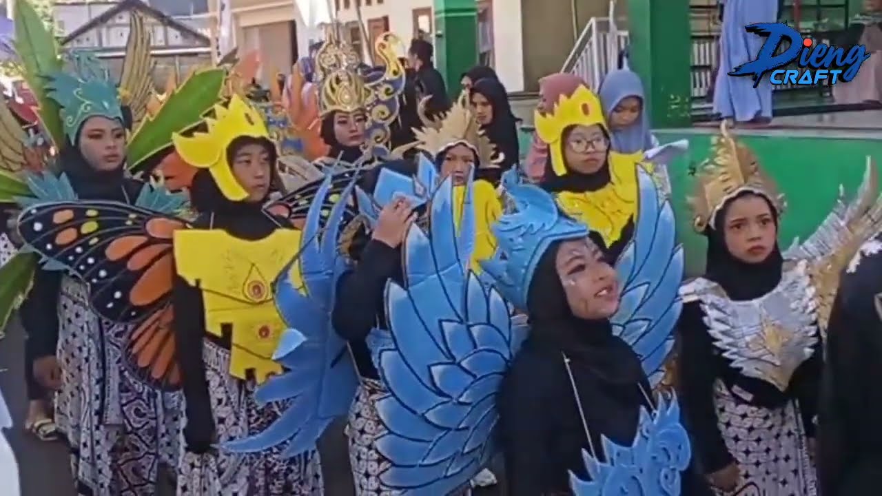 Meriah Pawai kirab Santri TPQ QUR'ANUL HIDAYAH Dieng || komunitas jeep dieng