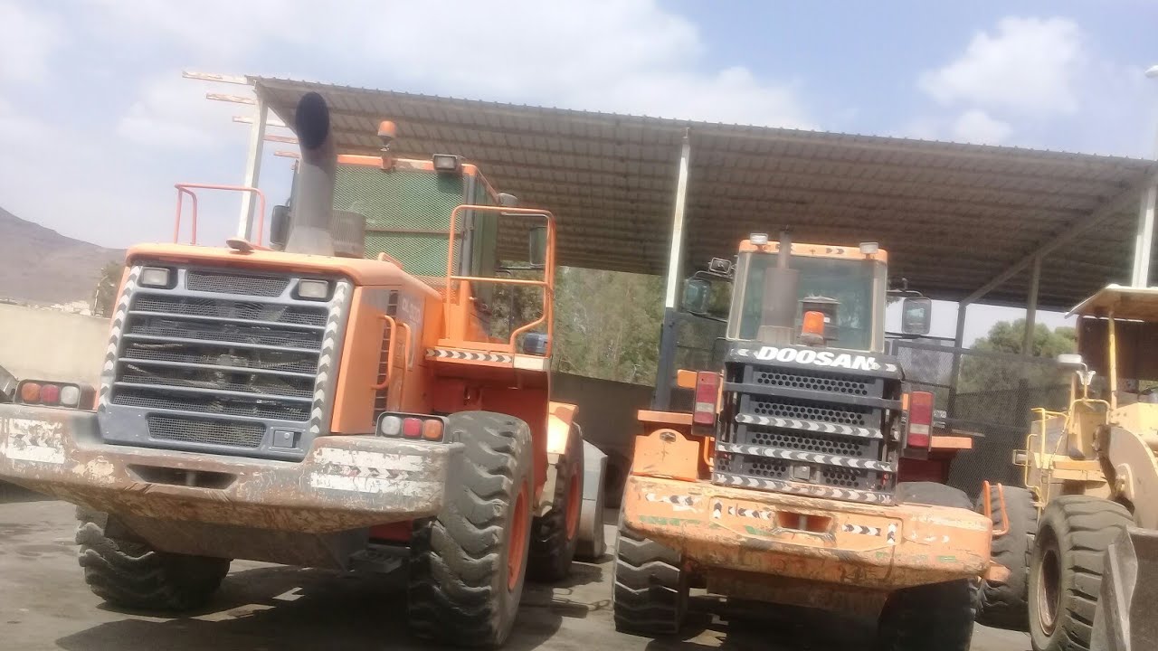 Doosan DL300 in Urdu information