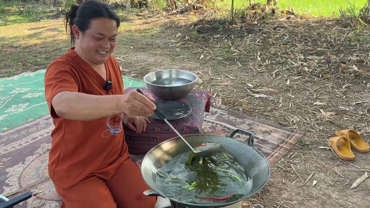 แกงหน่อไม้สูตรนี้ขายดีสุดๆทำกินก็อร่อยทำขายก็ไม่เหลือ ยิ่งได้วัตถุดิบสดๆ