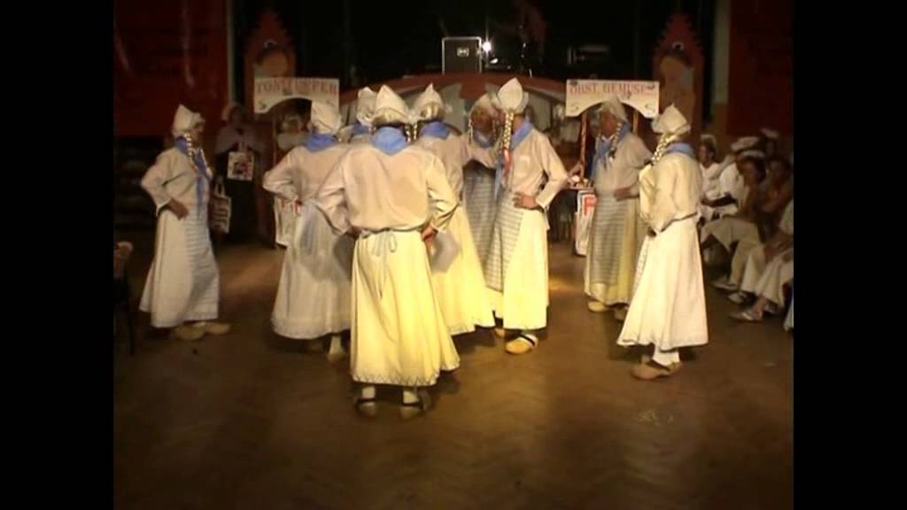 FKK Programm 2005: Holzschutanz der Maskulinen Hupfdolls des FKK