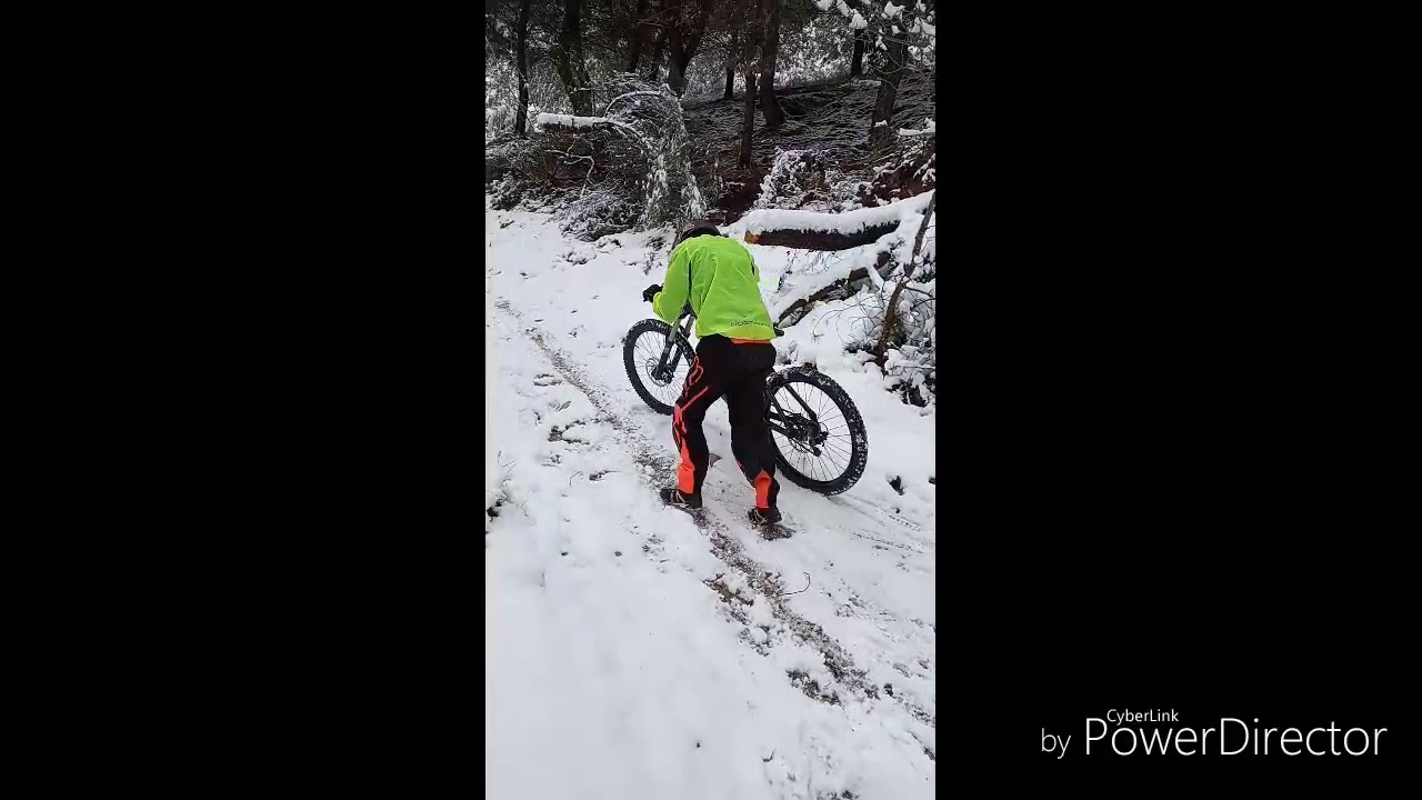Ody Katsouras- ride on the snowy trail (koukourava trail)🤘