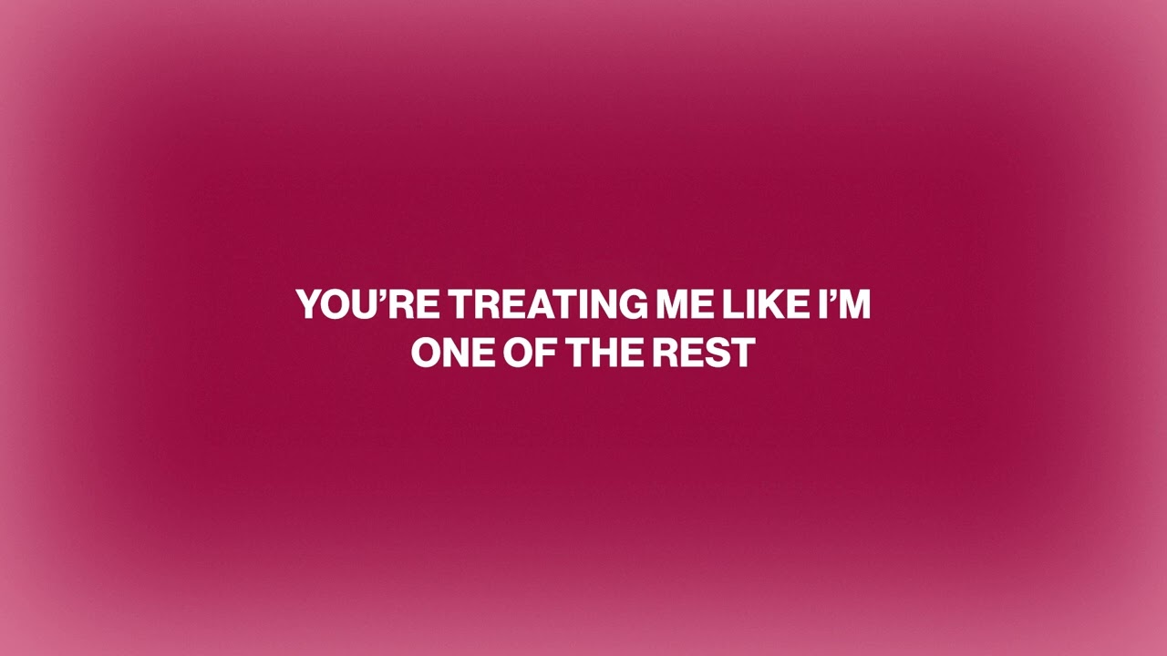 Olivia Dean - Close Up (Lyric Video)