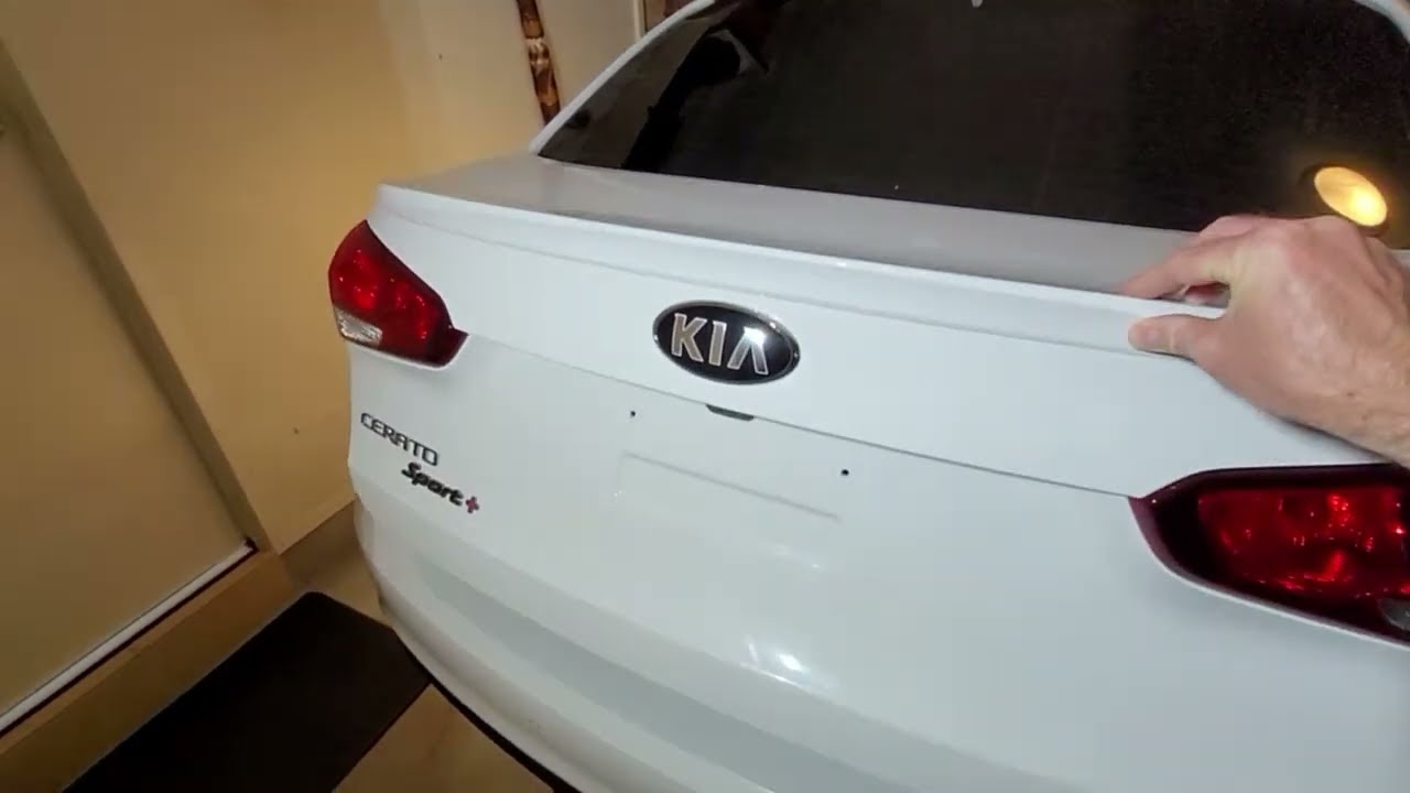 How to replace faulty boot/trunk latch/actuator | 2013 - 2018 Kia Cerato, Forte, K3