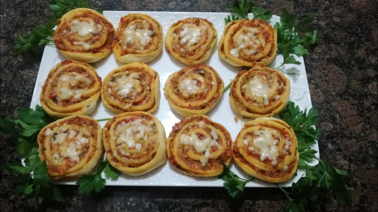 بيتزا رولي (pizza roulé)أو شنيك مالح👌من أروع مايكون😋