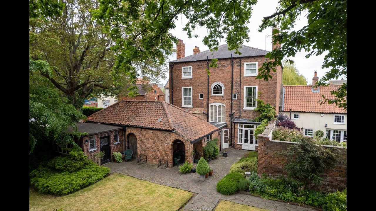 LEIGH HOUSE, 4 Wharf Street, BAWTRY