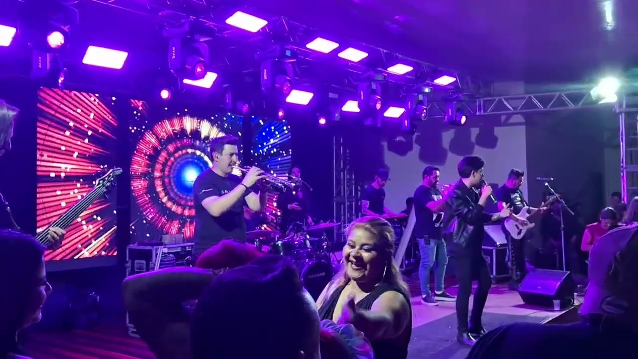 Bailão da Banda Nave Som no Clube Ervalhense em Erval Velho-SC