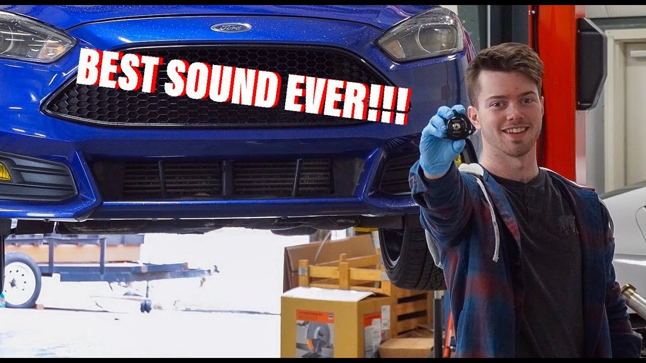 FORD FOCUS ST | Turbosmart blowoff Valve Install and Driving |