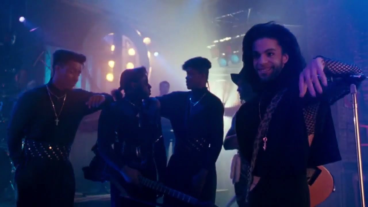 Morris & Jerome arrive at the Glam Slam (Graffiti Bridge scene, 1990)