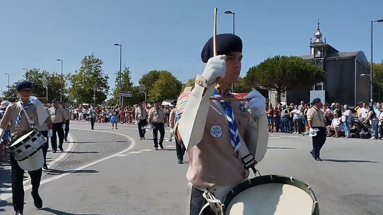 ans@trofa-Fanfarra dos Escuteiros da Meadela na Procissão d' Srªda Agonia em Viana 2024/08/20-155001