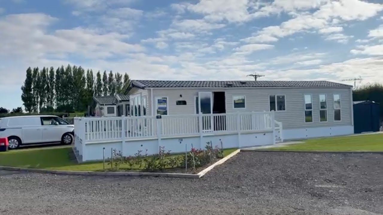 Stunning 42x14ft 2-Bedroom Static Lodge Situated On A 12-Month Holiday Park Near Skegness!