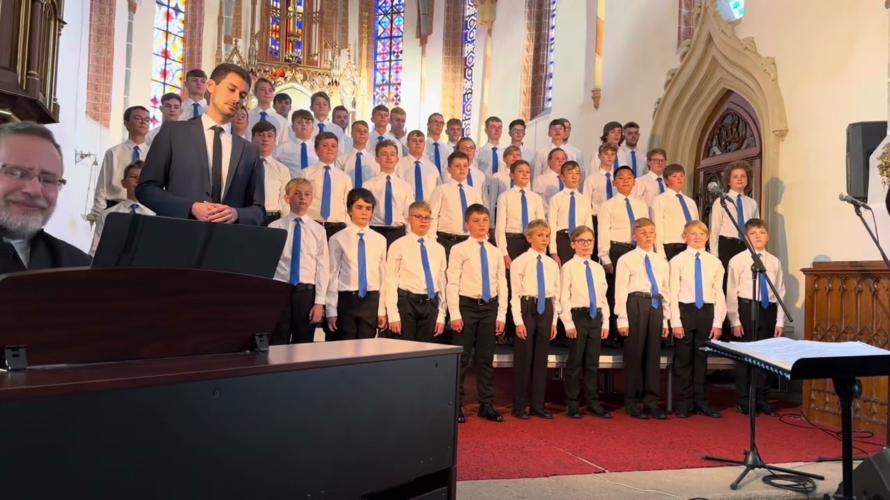 Boni pueri & Martin Vydra - Panis Angelicus